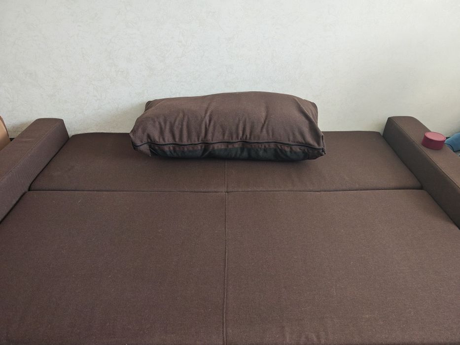Продам диван. В хорошем состоянии