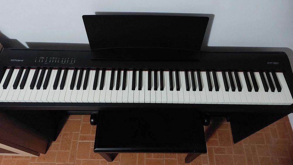 Pian Digital Roland FP-30
