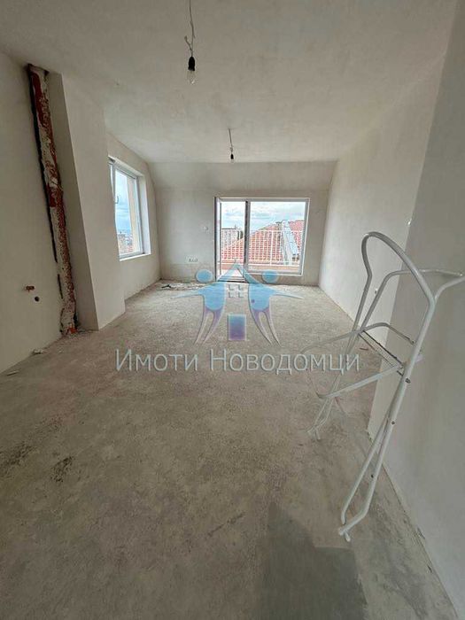 Продава се Двустаен апартамент в Шумен, Пазара - 78 кв.м за 1144 €/кв.м - Снимка #1