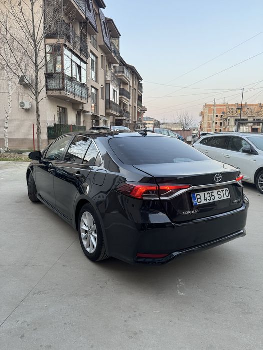 Închriez Toyota Corolla Hybrid cu GAZ UBER/BOLT