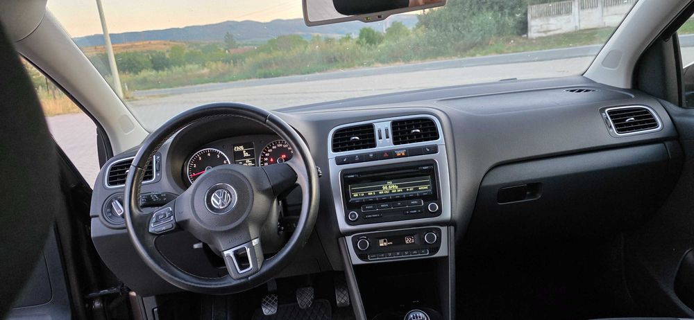 VOLKSWAGEN Polo 2014 — imagine 5