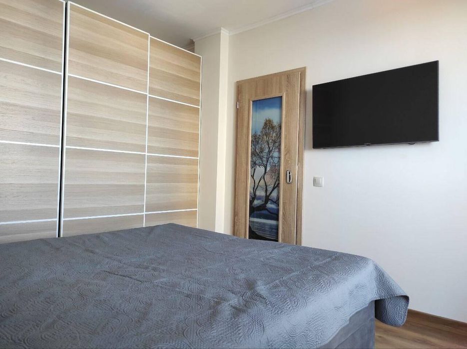 Дава се под наем Тристаен апартамент в Бургас, Зорница - 60 кв.м за 1224 € - Снимка #2