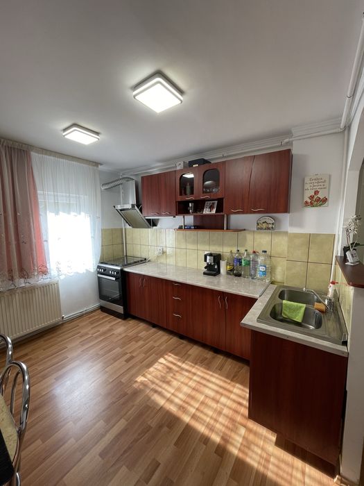 Apartament superfinisat cu 4 camere