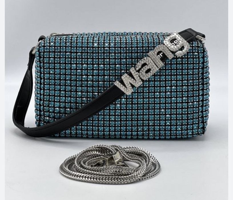 …. Сумочка ………..