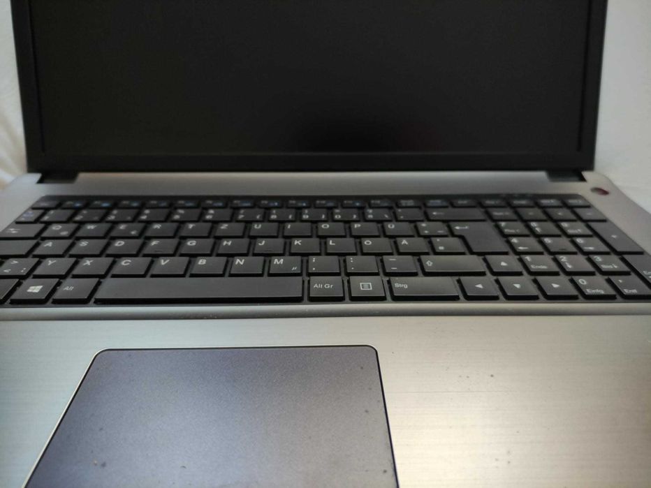 laptop terra nu afiseaza