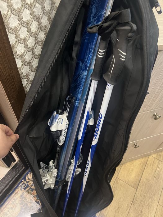 Лыжи ботинки шлем перчатки