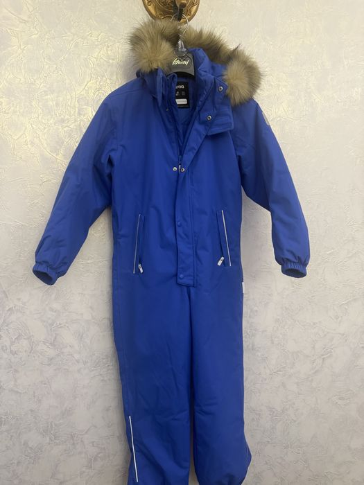 Продам комбинезон Reima