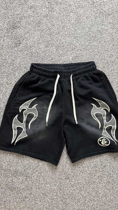 Pantaloni scurti hellstar