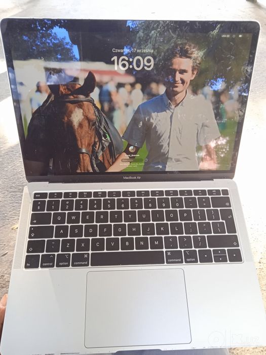 MacBook air m1 2018