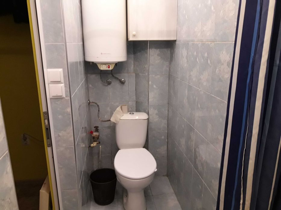 Дава се под наем Офис в Варна, ЖП Гара - 20 кв.м за 220 € - Снимка #1