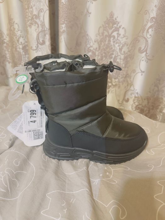 Продам зимние сапоги 31 размер