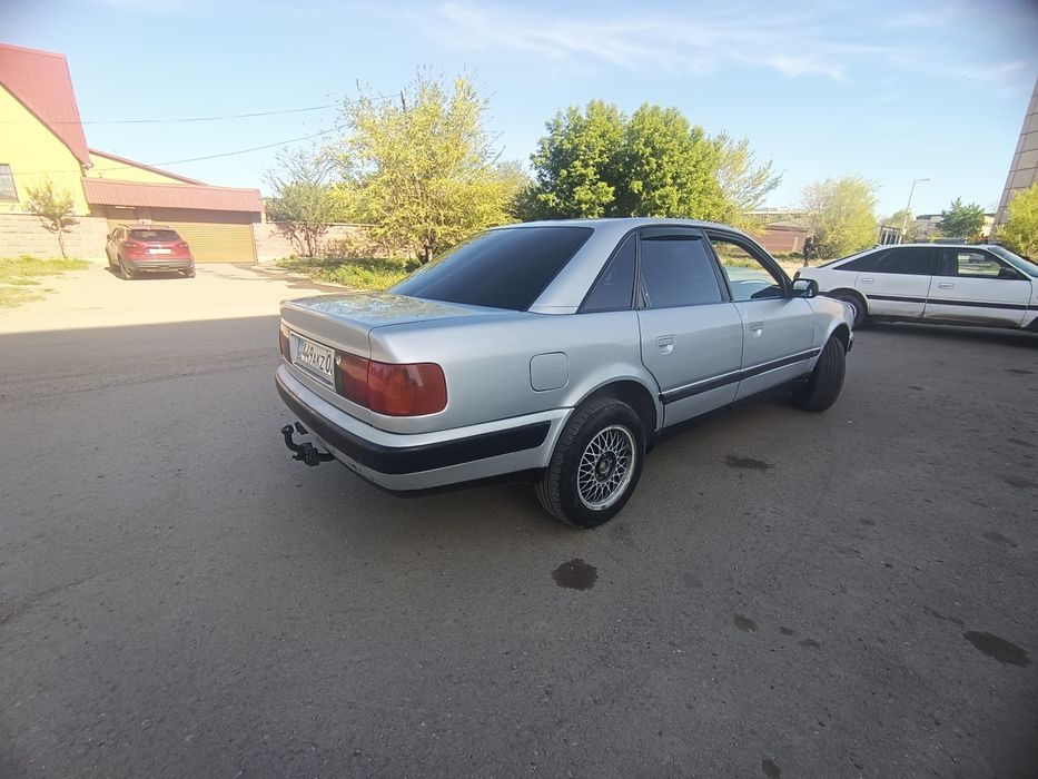 Продам Ауди 100 с4