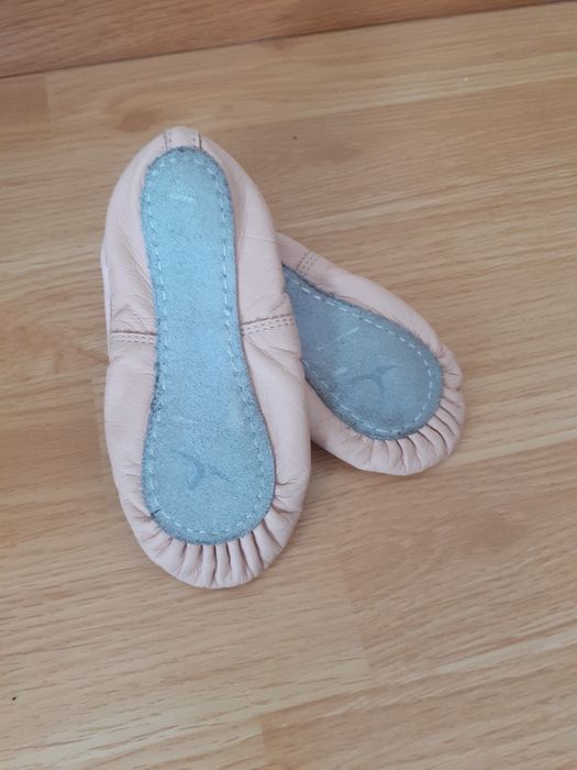 Vând balerini fetiță, marimea 29