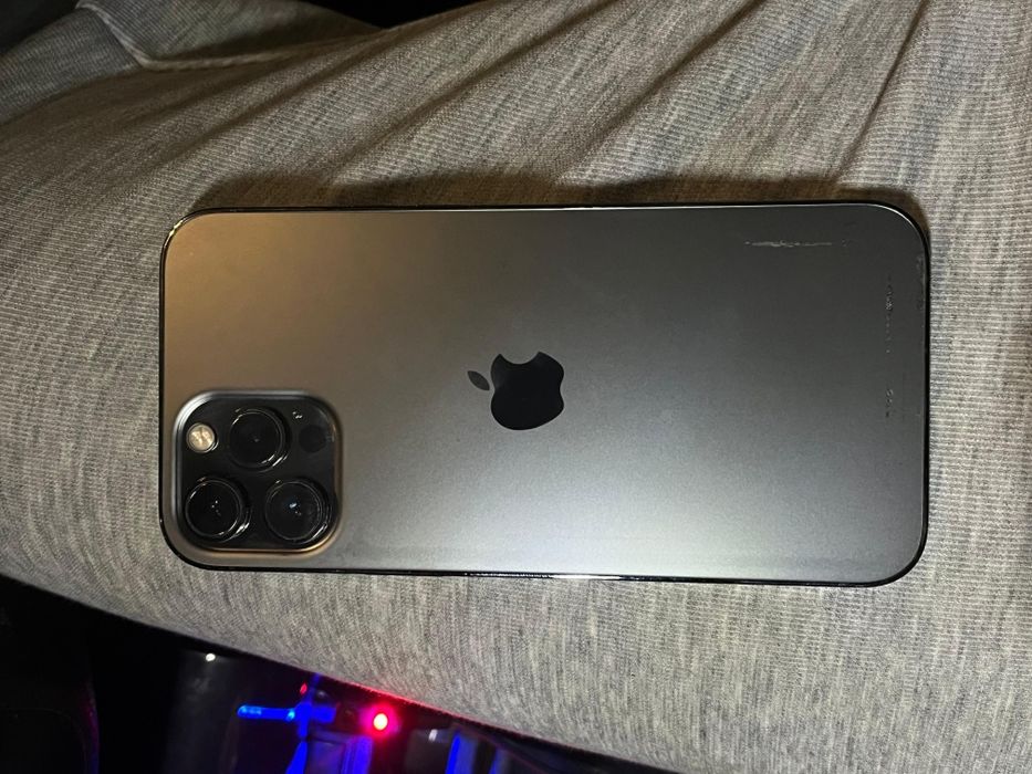 Айфон 12 про макс