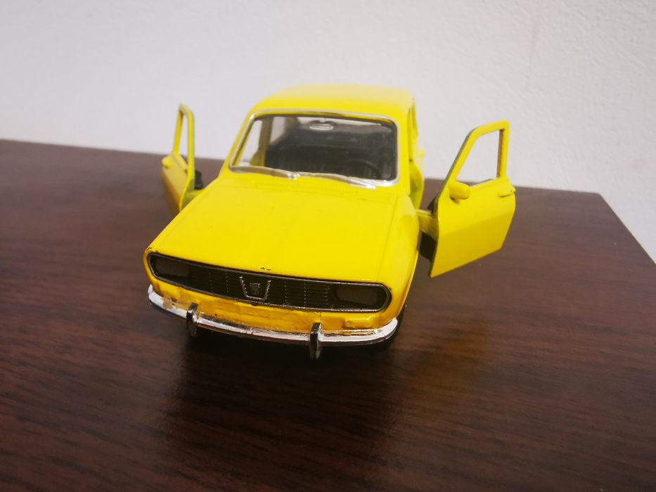 Macheta DACIA 1300 galbena