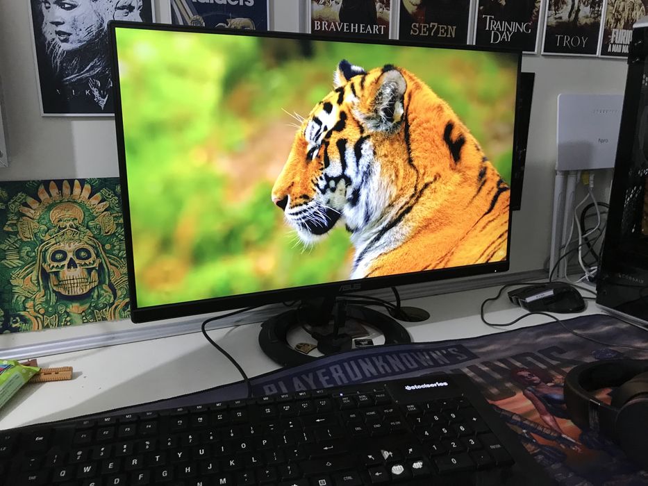 Гейминг монитор Asus Tuf 200Hz