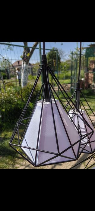 Lustră modernă cu 3 pendule, model geometric – 120 lei