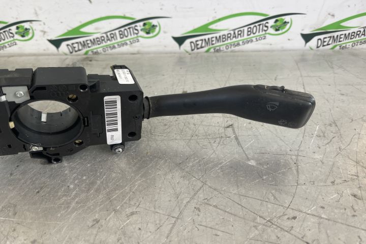 Maneta stergatoare parbriz si luneta 4BO953503F / 4BO 953 503 F Volks