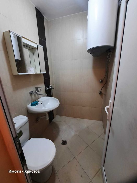 Продава се Четиристаен апартамент в Шумен, Пазара - 104 кв.м за 932 €/кв.м - Снимка #8