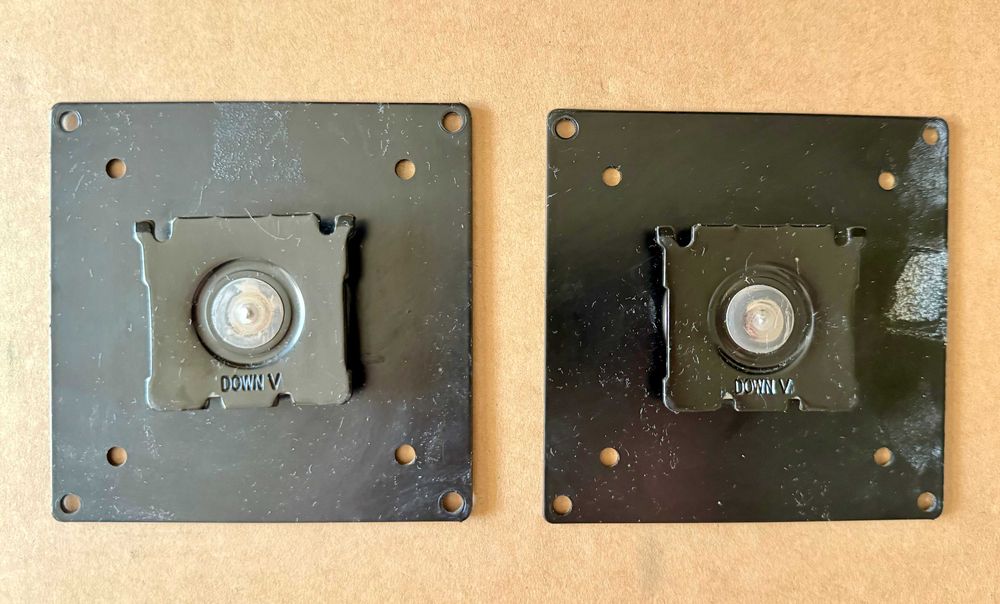 2бр. /Регулируема стойка за два монитор / Turnstone Bivi