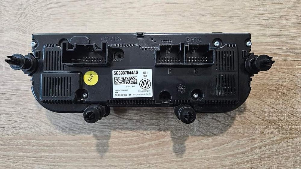 Климатроник Passat B8