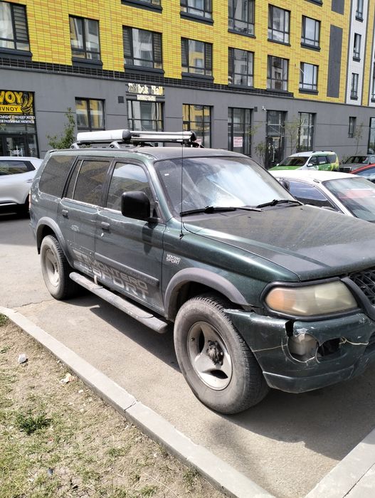 Mitsubishi Montero Sport