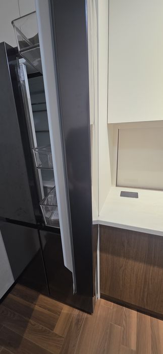 Новый холодильник Midea