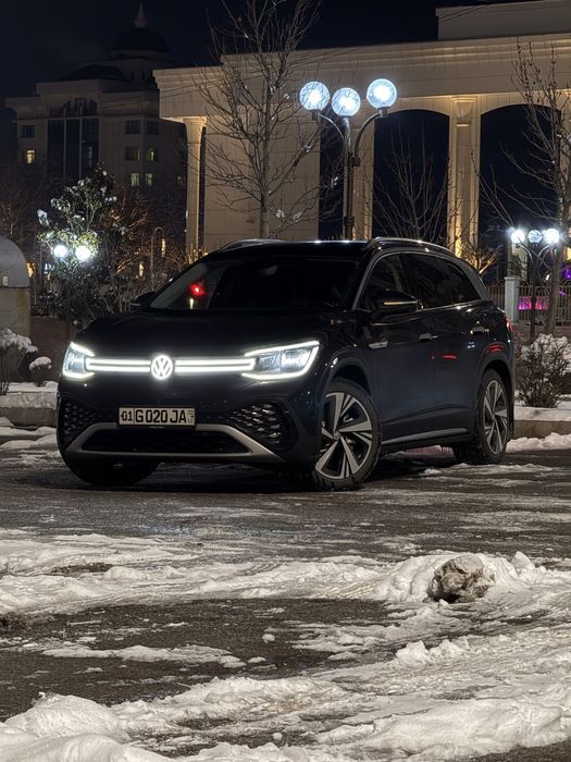 Volkswagen ID.6 CROZZ PRO, 601 km запас ход, 7-местный SUV, 84.8 kWh,