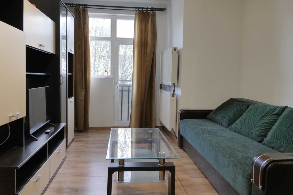 Inchiriez apartament cu 1 camera, hol, bucatarie si o baie situat in apropierea Vivo Mall Baia Mare
