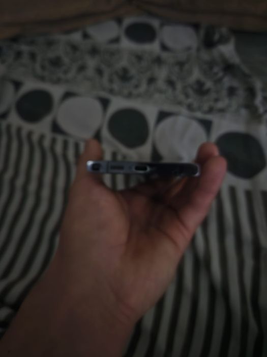 Vând S23 ultra 512gb 12g ram