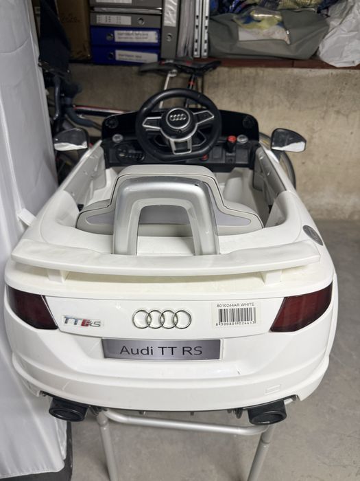 Детски акумулаторен автомобил Audi