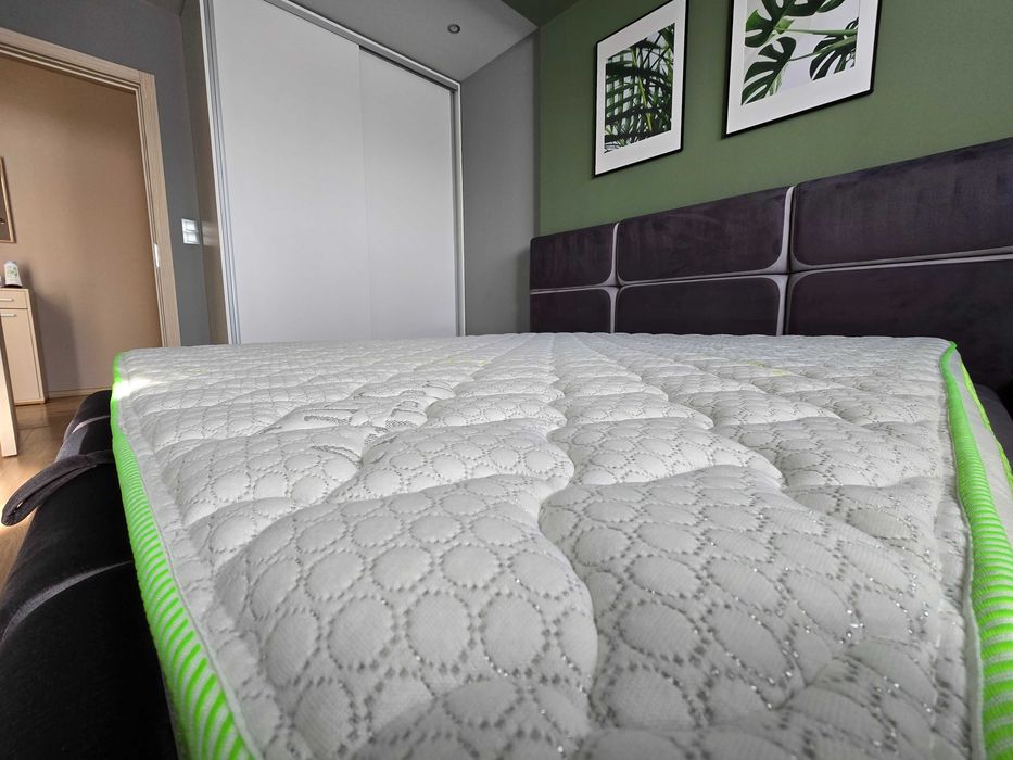 Матрак - Нани Сирена Ултрафлекс 180х200х22см - Като Нов!