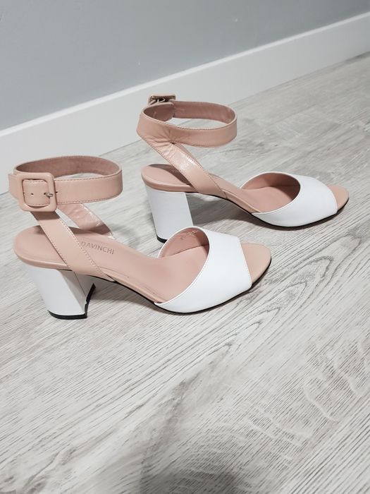 Босоножки летние