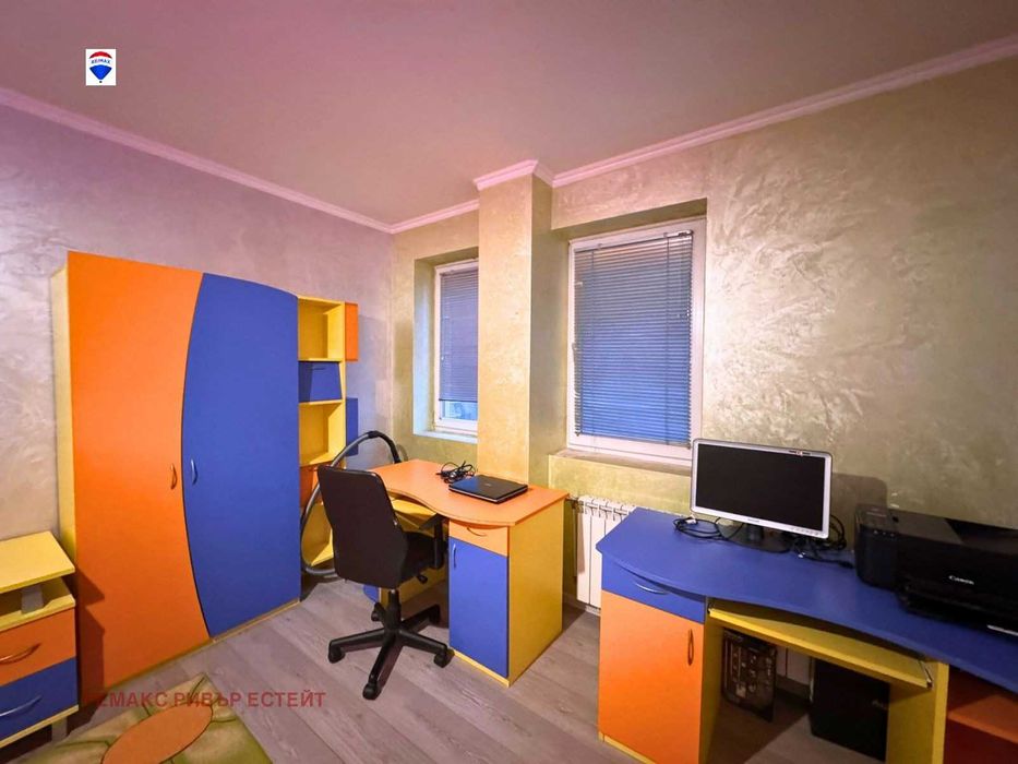 Тристаен апартамент за продажба в центъра на гр. Русе