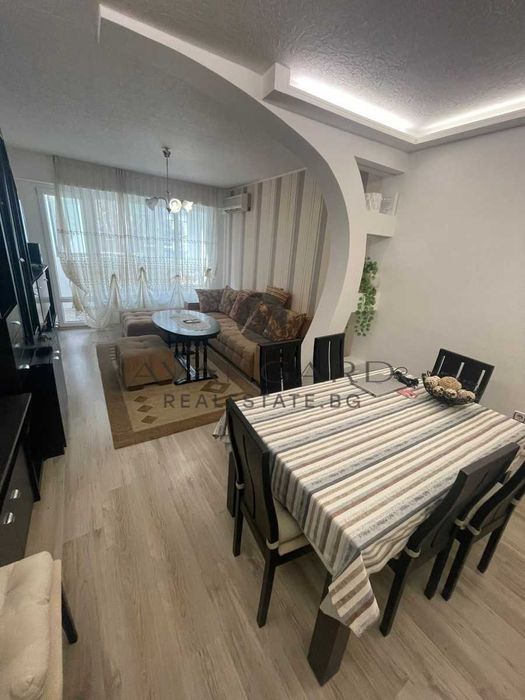 Продава се Тристаен апартамент в Пловдив, Кючук Париж - 86 кв.м за 877 €/кв.м - Снимка #1