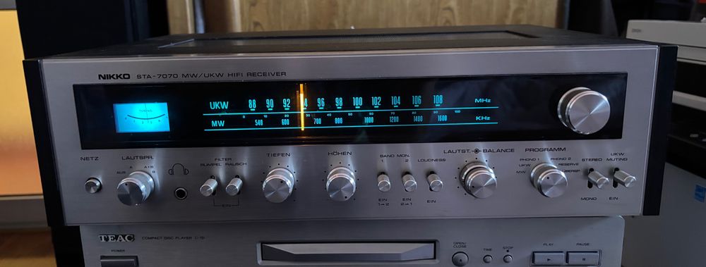 Nikko STA-7070  Receiver