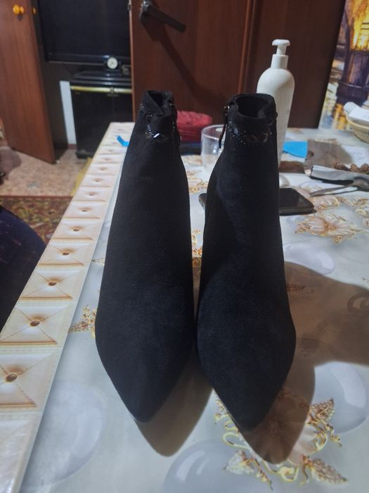 Продам  полуботиночки