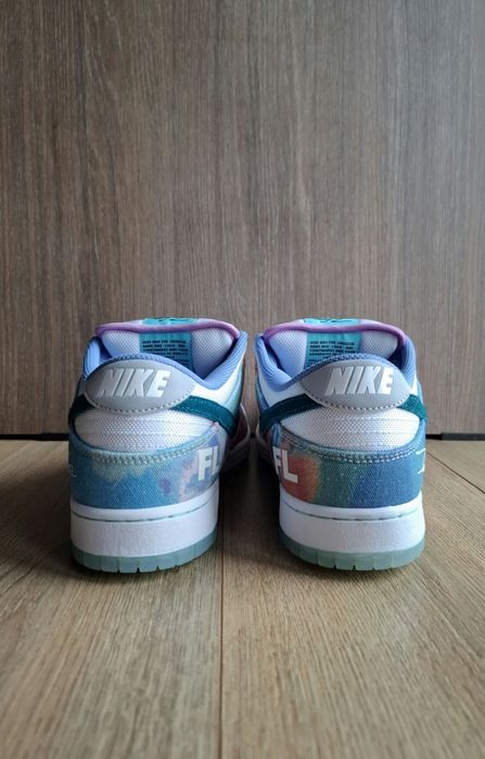 Nike dunk low bleached aqua
