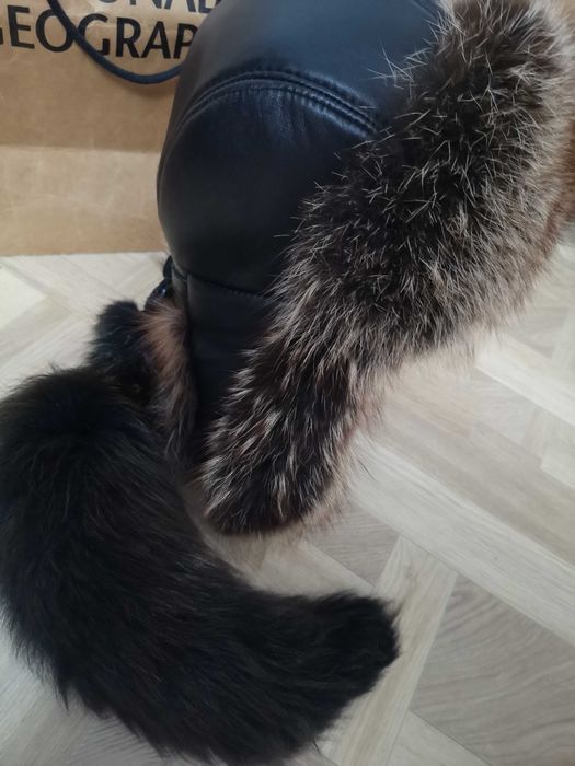 Продам шапку чернобурка с хвостом