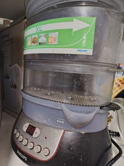 Продам стол камод