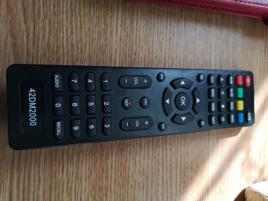 Telecomanda Hisense JVC TOSHIBA  AEG Akira United Starlight Polaroid