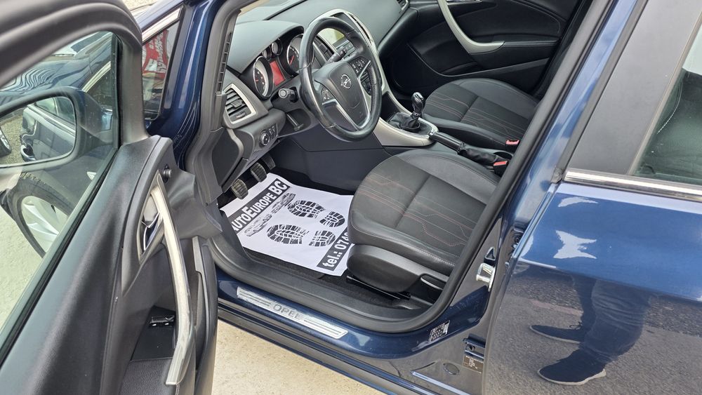 Opel Astra J 1.4 benzina E5 120 cp AN 2012