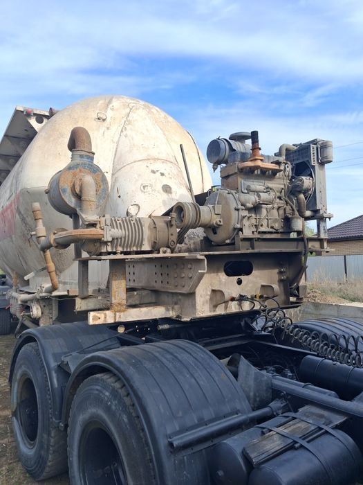 Цементовоз в отличном состоянии