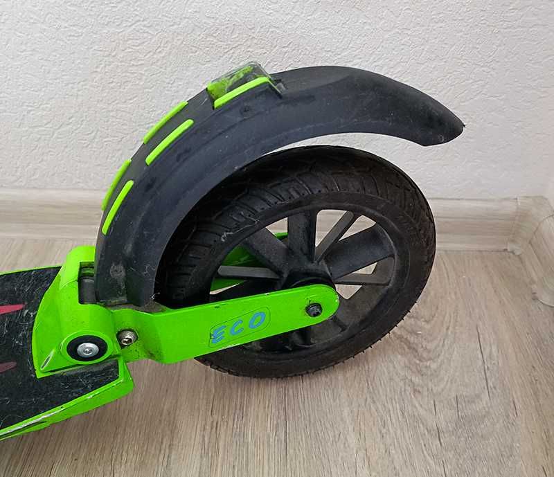 Электросамокат E-TWOW S2 Booster Plus V, зеленый