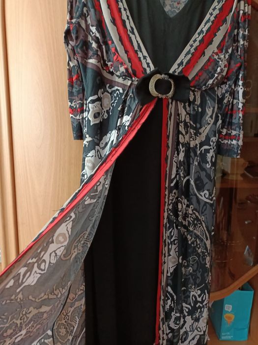 Продам женское платье