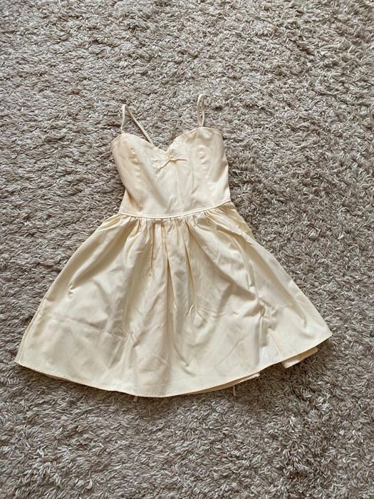 Срочно продам платья!!