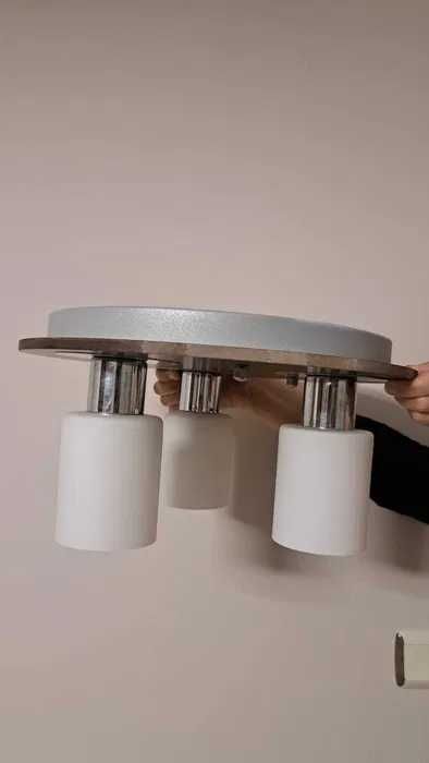 Продавам полилей в отлично състояние