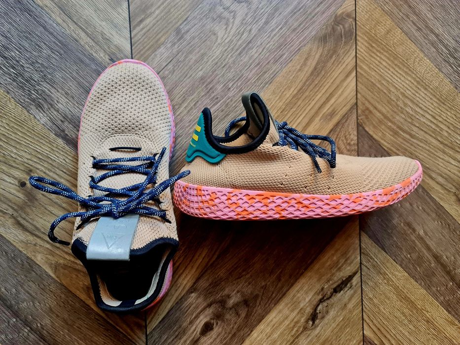 ADIDAS Pharell Williams HU