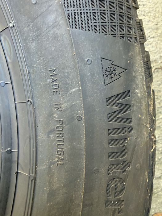 Vand anvelopa 205/60/16 continental wintercontact noua