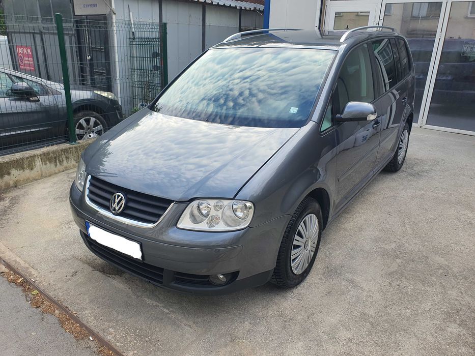 Продавам VW Touran 2.0 TDI (8V / BMM)